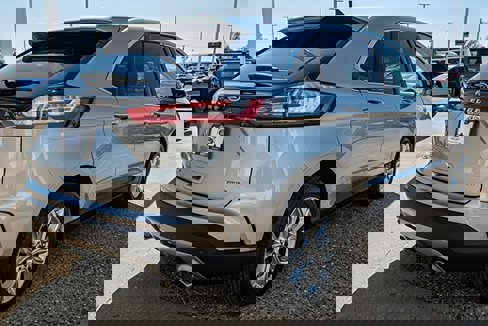 Used 2024 Ford Edge Titanium image 4