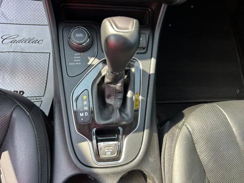 Used 2019 Jeep Cherokee Limited image 17