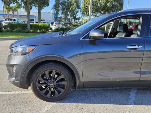 Used 2020 Kia Sorento EX image 10