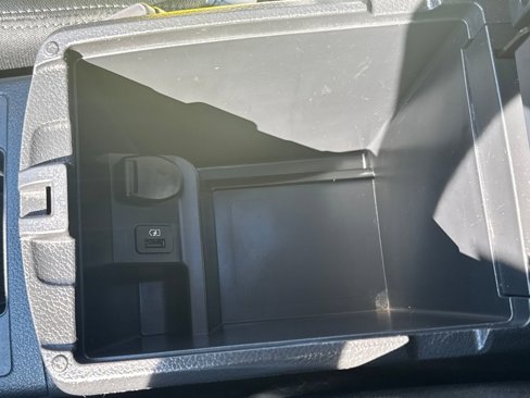 Used 2018 Nissan Rogue SL w/ Premium Package image 29