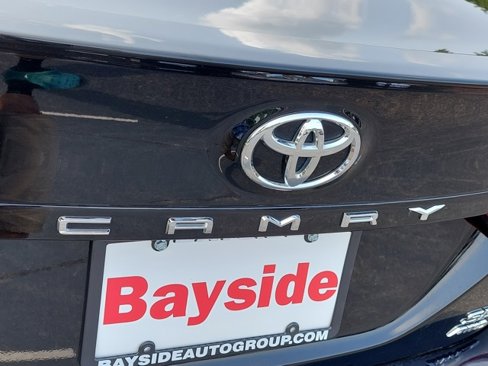 Used 2023 Toyota Camry SE image 32