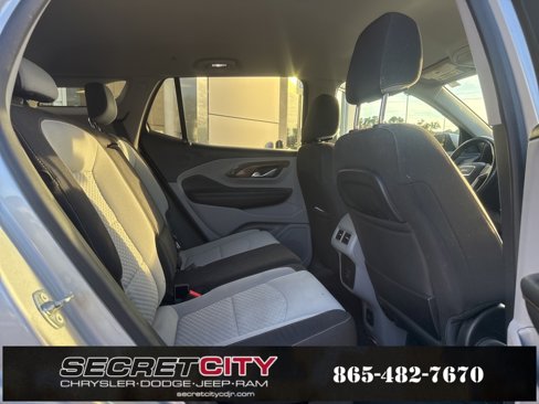 Used 2018 GMC Terrain SLE w/ Driver Convenience Package image 13