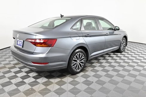 Certified 2019 Volkswagen Jetta SEL image 9