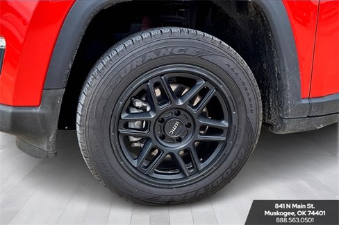 Used 2020 Jeep Compass Sport image 30