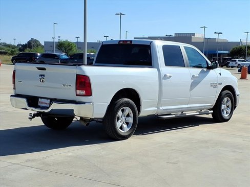 Used 2020 RAM 1500 Classic SLT image 9