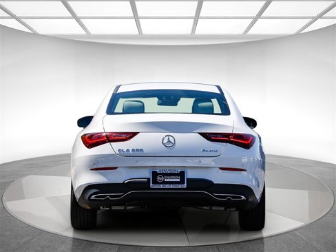 Used 2025 Mercedes-Benz CLA 250 4MATIC image 3