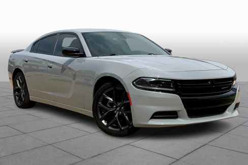 Used 2022 Dodge Charger SXT w/ Blacktop Package image 2