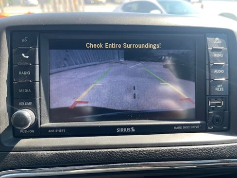 Used 2017 Dodge Grand Caravan SXT image 25