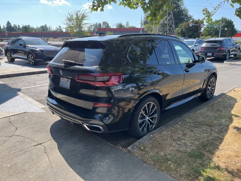Used 2019 BMW X5 xDrive50i w/ M Sport Package image 2