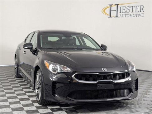 Used 2019 Kia Stinger image 2