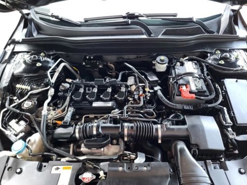 Used 2018 Honda Accord LX image 17
