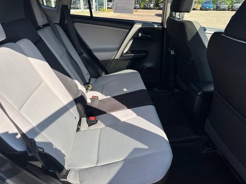Used 2018 Toyota RAV4 XLE image 25