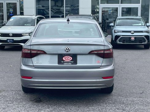Used 2021 Volkswagen Jetta SE w/ SE Cold Weather Package image 7