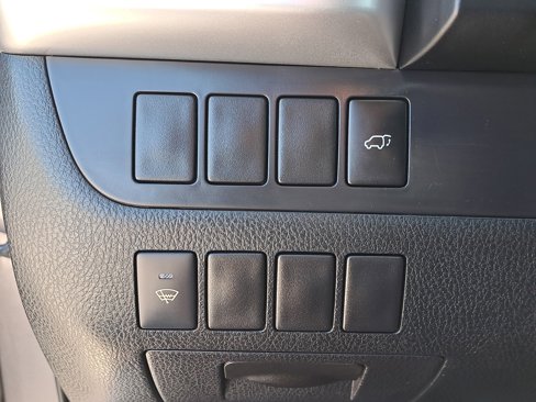 Used 2015 Toyota Highlander XLE image 31