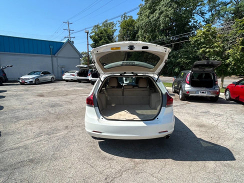Used 2015 Toyota Venza LE image 11