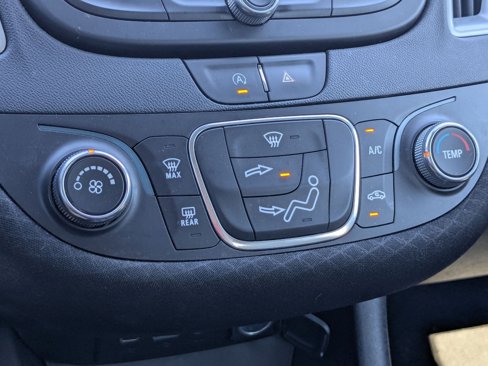Used 2020 Chevrolet Malibu LS image 23