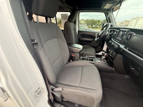Used 2021 Jeep Wrangler Unlimited Sport image 11