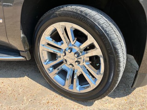 Used 2019 GMC Yukon SLT w/ Premium Edition image 9