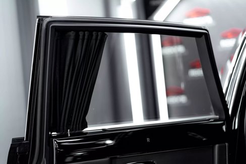 Used 2007 Rolls-Royce Phantom Sedan image 21