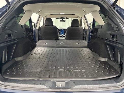 Used 2023 Subaru Outback Premium image 32