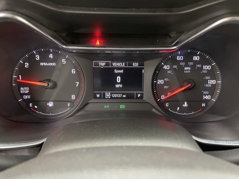 Used 2022 Chevrolet TrailBlazer LT w/ LPO, Blackout Package image 22