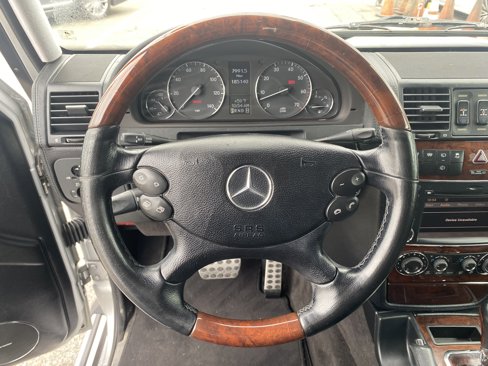 Used 2011 Mercedes-Benz G 550 image 10