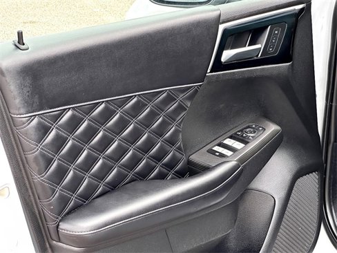 Used 2022 Mitsubishi Outlander SEL image 11