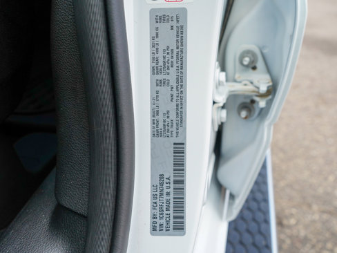 Used 2021 RAM 1500 Laramie image 31