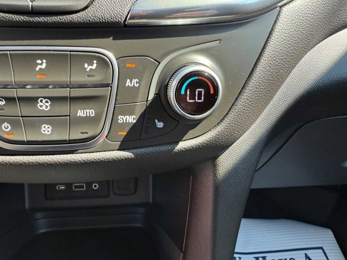 Used 2024 Chevrolet Equinox LT image 55