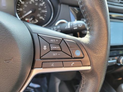 Used 2020 Nissan Rogue SL image 22