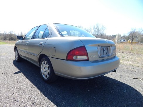 Used 2002 Nissan Sentra GXE image 3