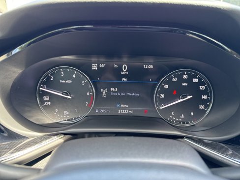 Used 2023 Buick Envision Essence w/ Sport Touring Package image 28