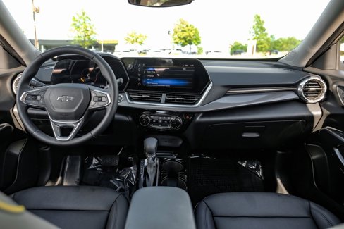 Used 2024 Chevrolet Trax ACTIV w/ Sunroof Package image 15