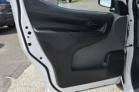 Used 2015 Nissan NV200 S w/ Back Door Glass Package image 22
