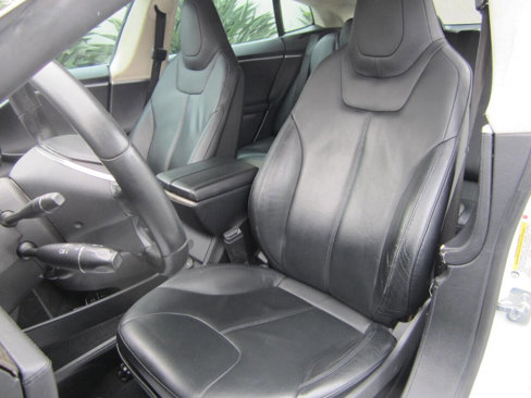 Used 2013 Tesla Model S Long Range image 20