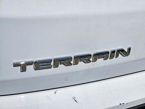 Used 2020 GMC Terrain SLE image 12