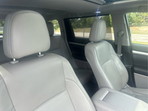 Used 2018 Toyota Highlander XLE image 33