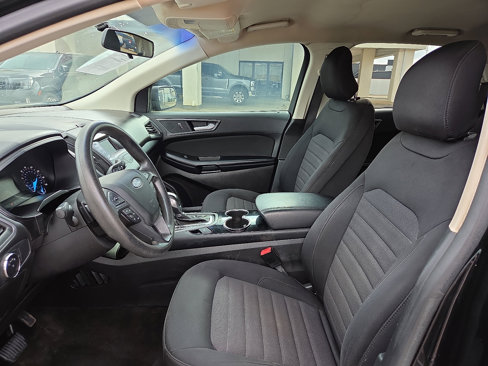 Used 2018 Ford Edge SE image 12