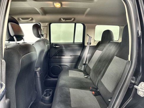 Used 2016 Jeep Patriot Latitude image 20