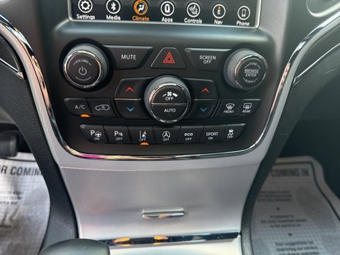 Used 2018 Jeep Grand Cherokee Limited image 21