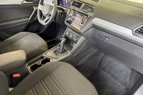 Used 2022 Volkswagen Tiguan S image 17
