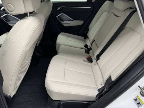 Used 2022 Audi Q3 2.0T Premium image 54