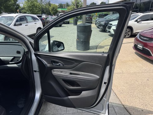 Used 2020 Buick Encore Preferred w/ Safety Package image 30