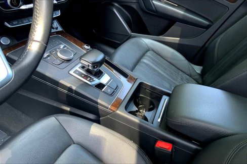 Used 2020 Audi Q5 2.0T Premium image 15
