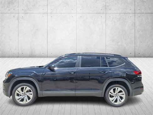 Used 2021 Volkswagen Atlas SE image 2
