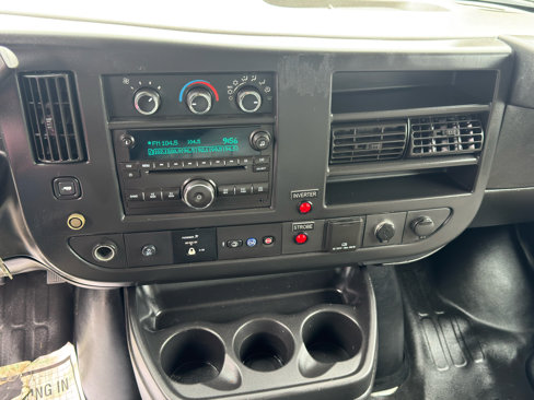 Used 2015 Chevrolet Express 2500 image 19