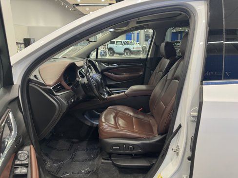Used 2019 Buick Enclave Avenir image 10