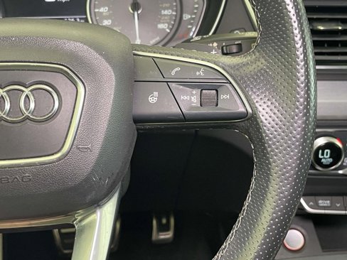 Used 2021 Audi SQ5 Premium w/ Convenience Package image 38