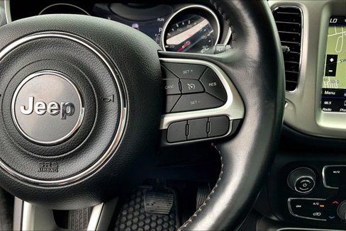 Used 2019 Jeep Compass Latitude w/ Popular Equipment Group image 16