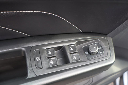 Used 2021 Volkswagen Atlas SEL Premium image 19
